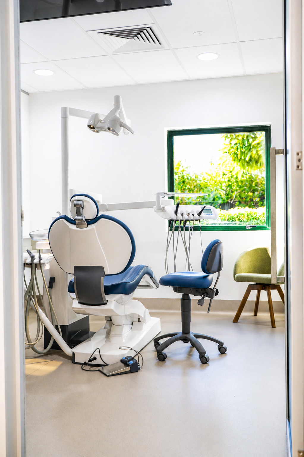 Quality Dental Care Sinnamon Park treatment room for new patient check-ups